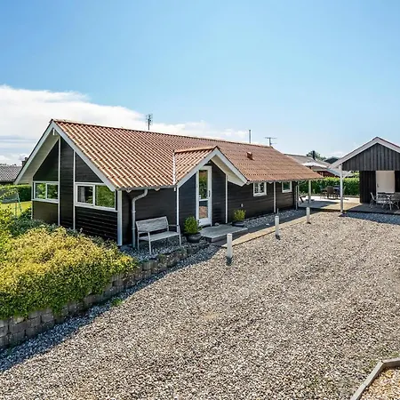 4 Bedroom Stunning In