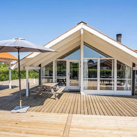 Four-bedroom In Ferienhaus Hejls